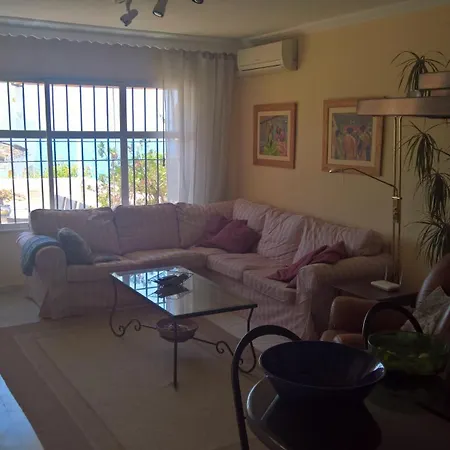 Iso Parveke Merenrannassa 102 Daire Benalmádena